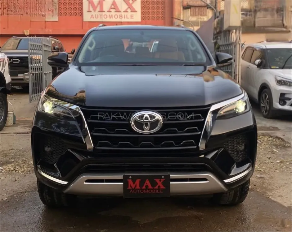 Toyota Fortuner 2022 for Sale in Karachi Image-1