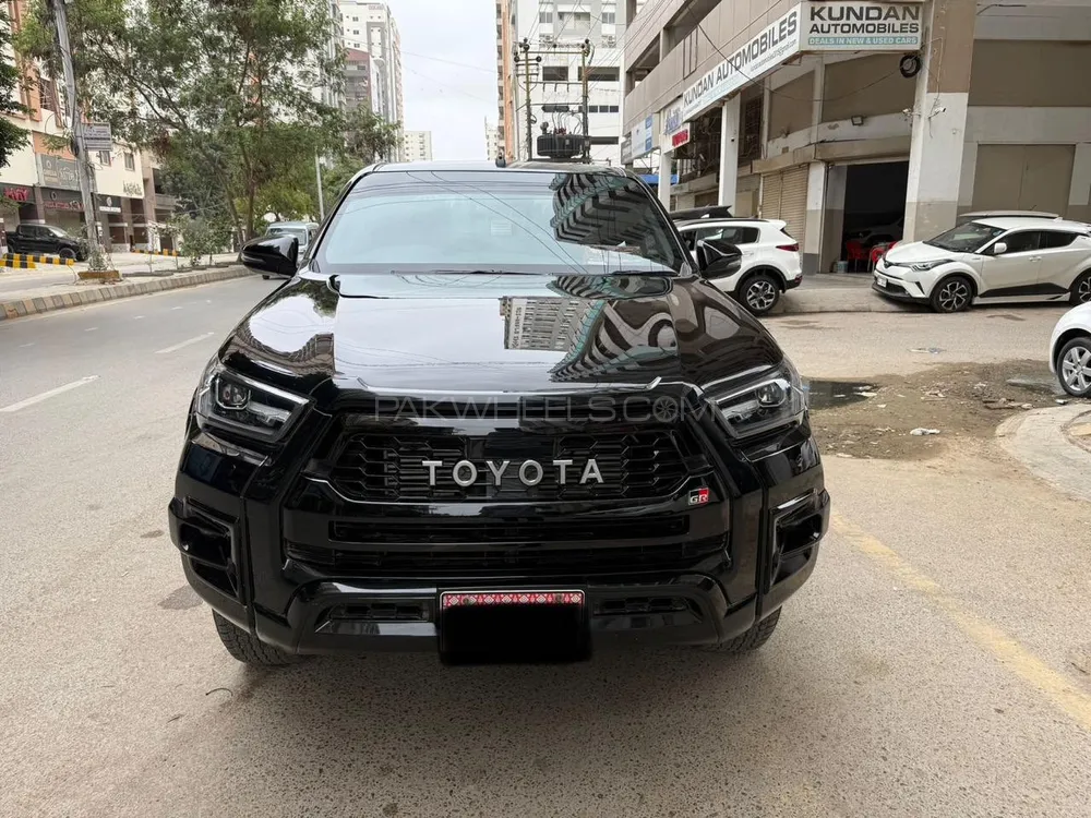 Toyota Hilux 2025 for Sale in Karachi Image-1