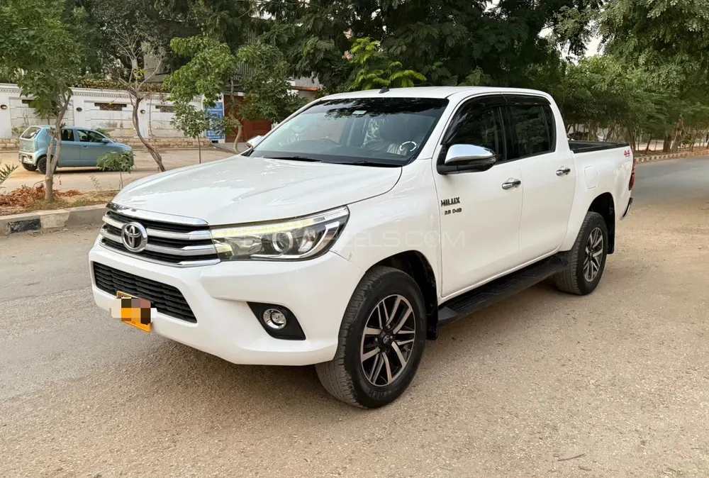 Toyota Hilux 2020 for Sale in Karachi Image-1