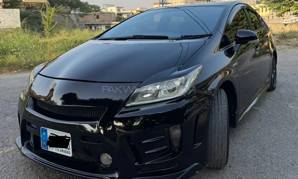 Toyota Prius 2014 for Sale in Islamabad Toyota Prius 2014 for Sale in Islamabad Image-2