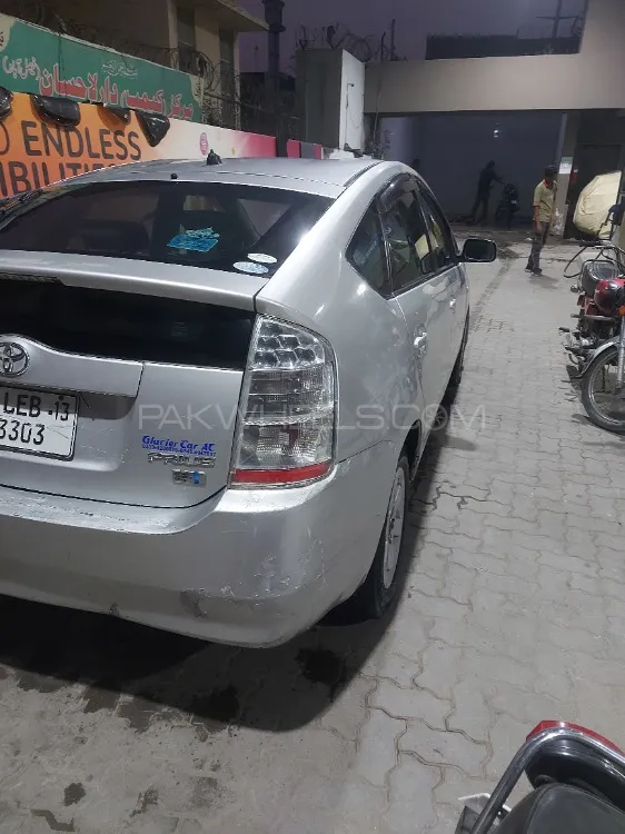 Toyota Prius 2007 for Sale in Lahore Toyota Prius 2007 for Sale in Lahore Image-4