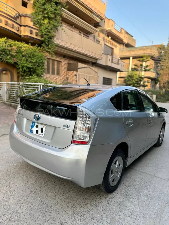 Toyota Prius 2011 for Sale in Islamabad Toyota Prius 2011 for Sale in Islamabad Image-12