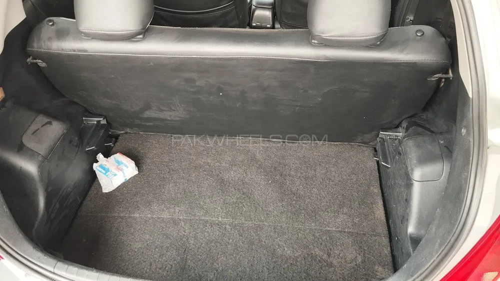 Toyota Vitz 2011 for Sale in Sahiwal Toyota Vitz 2011 for Sale in Sahiwal Image-13