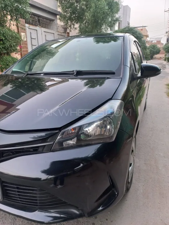 Toyota Vitz 2015 for Sale in Multan Toyota Vitz 2015 for Sale in Multan Image-8