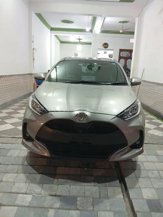 Toyota Yaris Hatchback 2020 for Sale in Peshawar Image-1