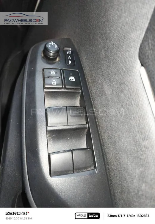 ٹویوٹا یارس ہیچ بیک 2021 for Sale in کراچی ٹویوٹا یارس ہیچ بیک 2021 for Sale in کراچی Image-12