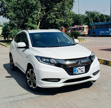 Honda Vezel Hybrid Z Honda Sensing  2016