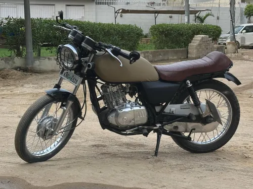 Suzuki GS 150 2019