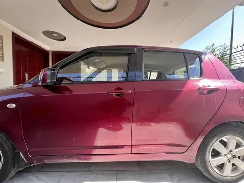 Suzuki Swift DLX Automatic 1.3 2012