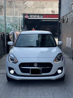 Suzuki Swift GLX CVT 2022