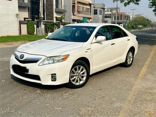 Toyota Camry Hybrid 2012