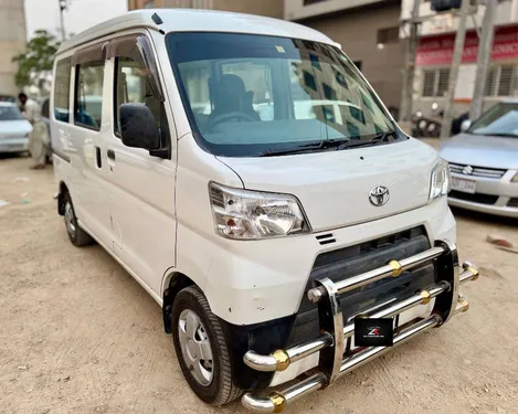 Toyota Pixis Van 2019