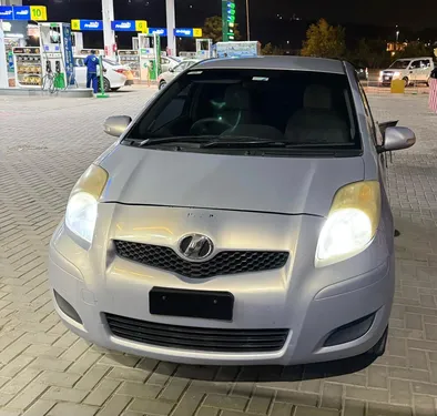 Toyota Vitz F 1.3 2007