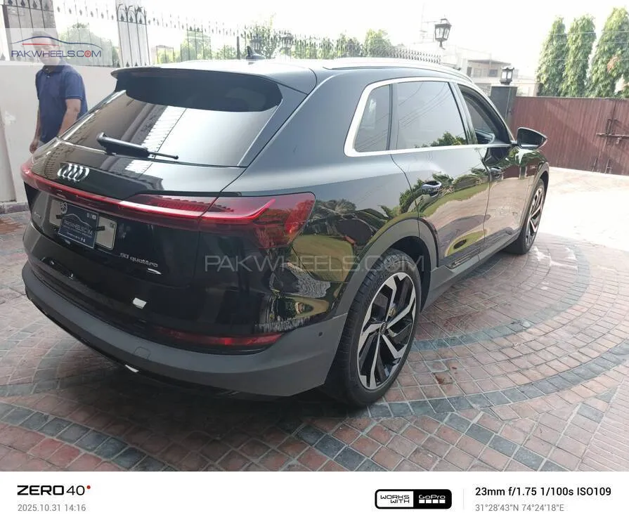 Audi e-tron 2022 for Sale in Lahore Audi e-tron 2022 for Sale in Lahore Image-5
