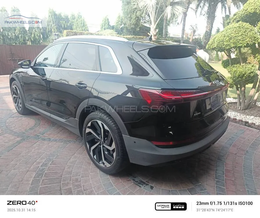 Audi e-tron 2022 for Sale in Lahore Audi e-tron 2022 for Sale in Lahore Image-6