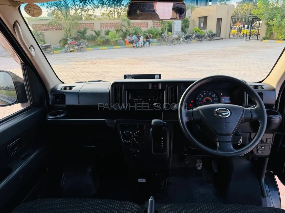 Daihatsu Hijet 2020 for Sale in Karachi Daihatsu Hijet 2020 for Sale in Karachi Image-12