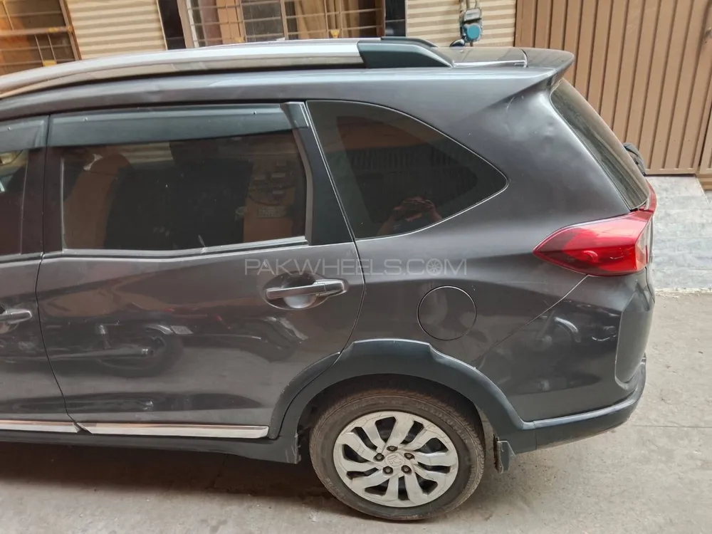 Honda BR-V 2018 for Sale in Lahore Image-1