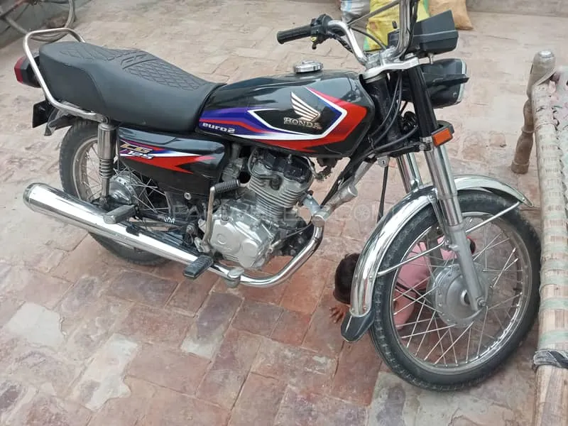 Honda CG 125 2017 for Sale Honda CG 125 2017 for Sale Image-5