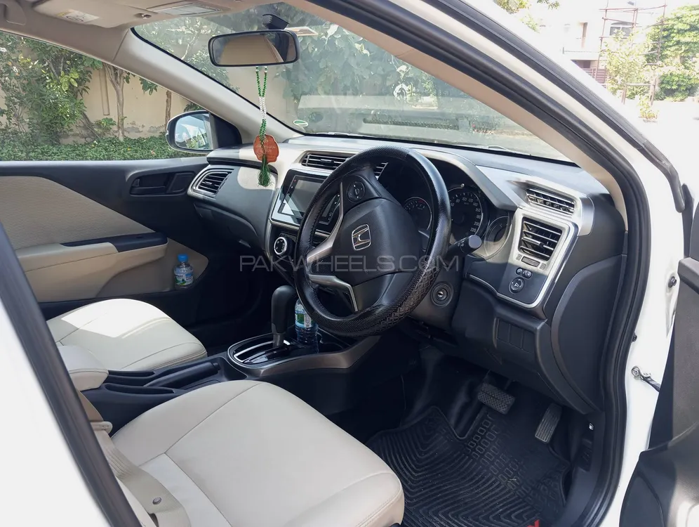 Honda City 2023 for Sale in Lahore Honda City 2023 for Sale in Lahore Image-6