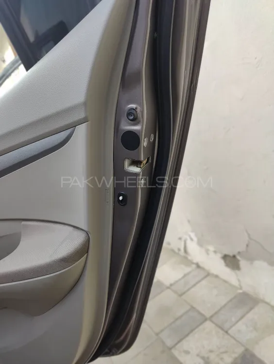 Honda City 2015 for Sale in Multan Honda City 2015 for Sale in Multan Image-9