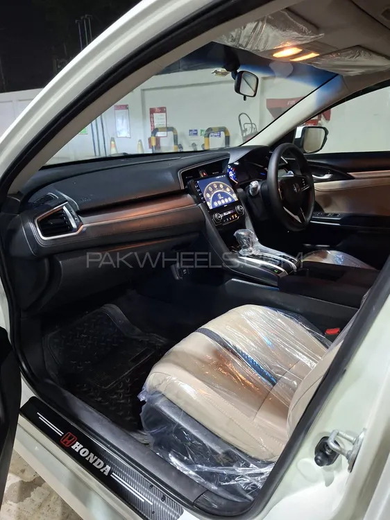 Honda Civic 2017 for Sale in Gujranwala Honda Civic 2017 for Sale in Gujranwala Image-15