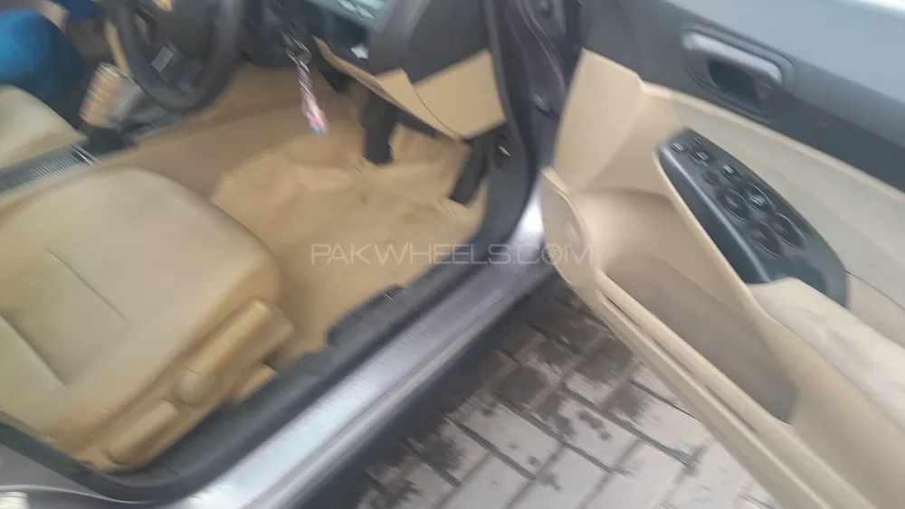 Honda Civic 2007 for Sale in Multan Image-1
