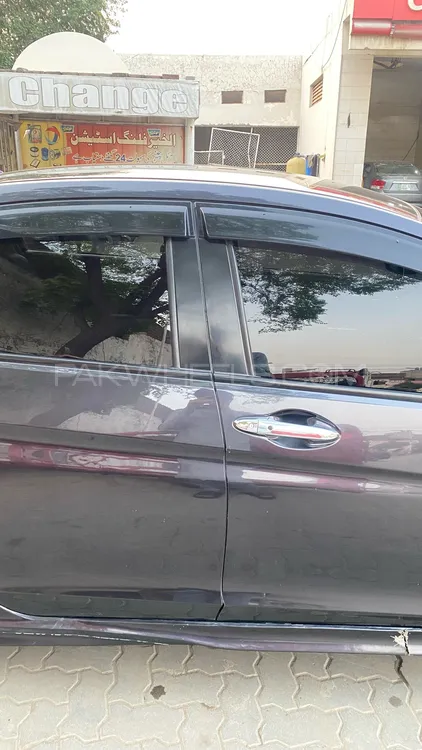 Honda Grace Hybrid 2018 for Sale in Lahore Honda Grace Hybrid 2018 for Sale in Lahore Image-5