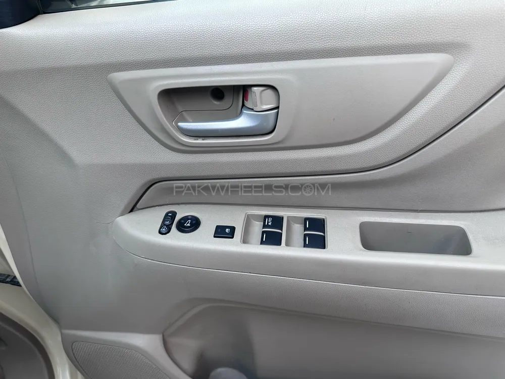 Honda N Wgn 2016 for Sale in Gujranwala Honda N Wgn 2016 for Sale in Gujranwala Image-9