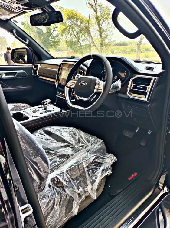 JAC T9 2025 for Sale in Sialkot JAC T9 2025 for Sale in Sialkot Image-1