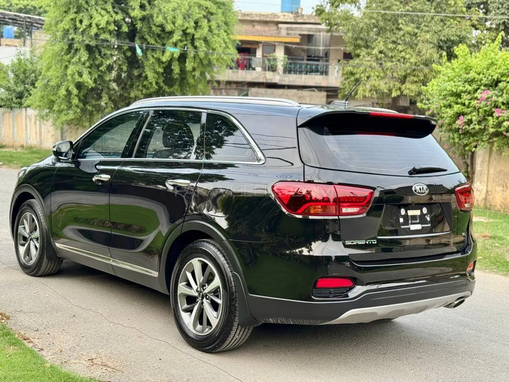 KIA Sorento 2021 for Sale in Lahore KIA Sorento 2021 for Sale in Lahore Image-5