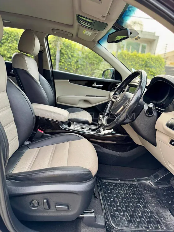 KIA Sorento 2021 for Sale in Lahore KIA Sorento 2021 for Sale in Lahore Image-9
