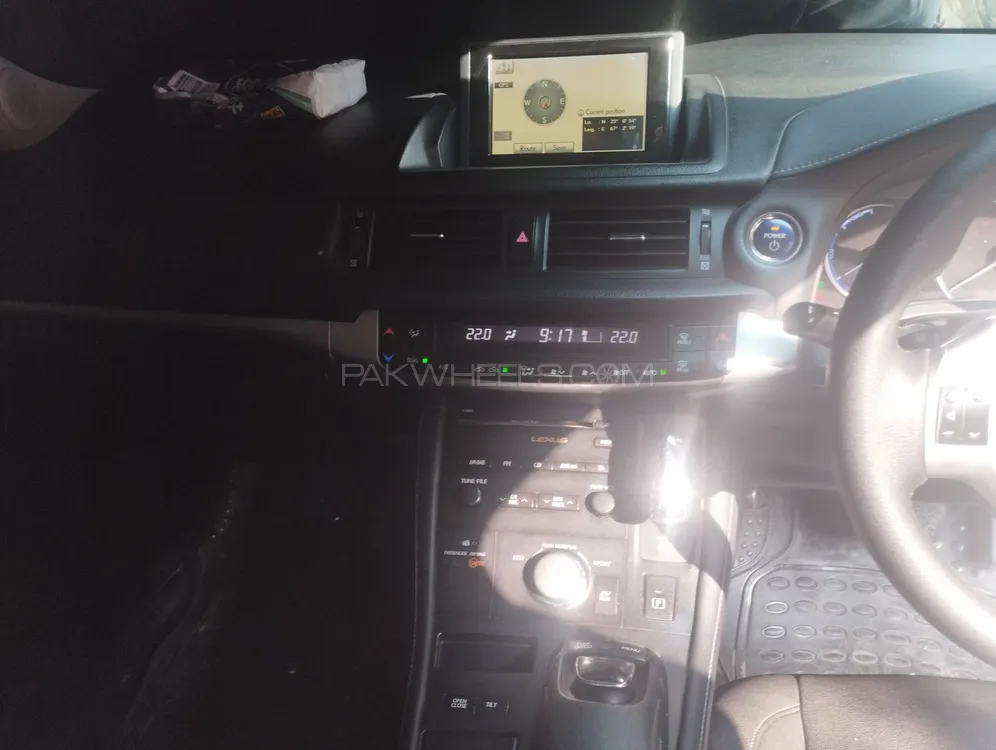 Lexus CT200h 2011 for Sale in Karachi Lexus CT200h 2011 for Sale in Karachi Image-6