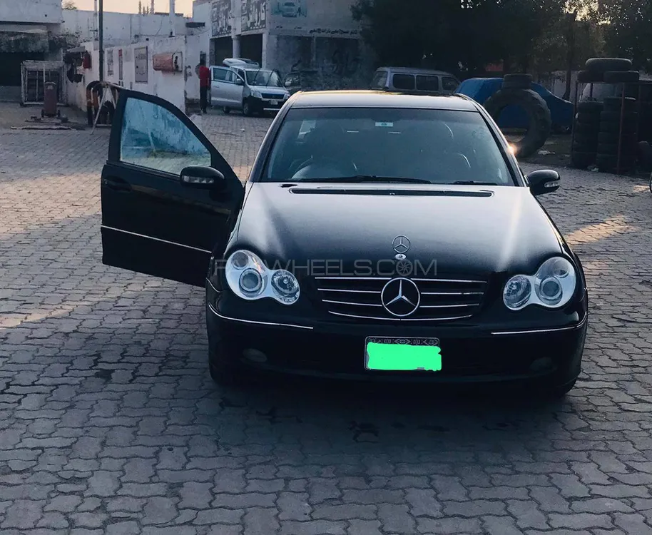 Mercedes Benz C Class 2003 for Sale in Lahore Mercedes Benz C Class 2003 for Sale in Lahore Image-1