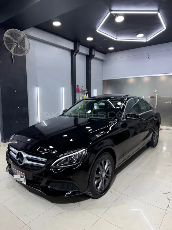 Mercedes Benz C Class 2016 for Sale in Karachi Image-1