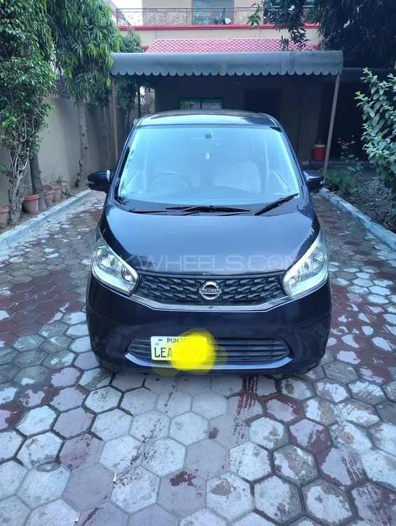 Nissan Dayz 2013 for Sale in Lahore Nissan Dayz 2013 for Sale in Lahore Image-1