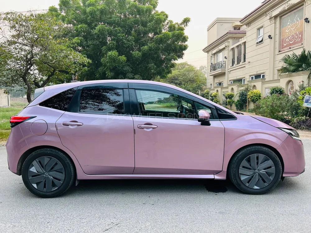 Nissan Note 2021 for Sale in Lahore Nissan Note 2021 for Sale in Lahore Image-2