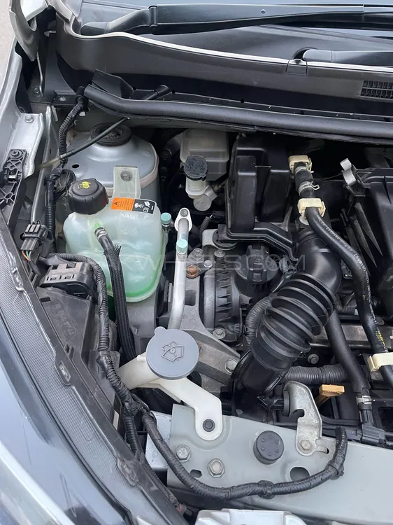 Nissan Note 2020 for Sale in Lahore Nissan Note 2020 for Sale in Lahore Image-16