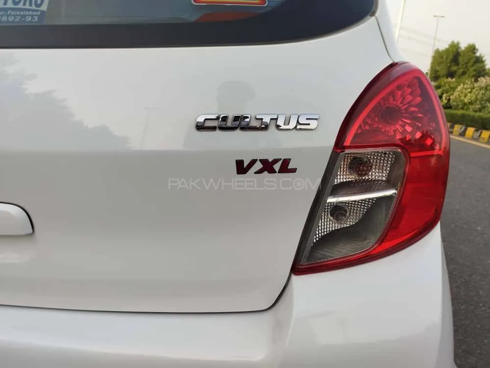 Suzuki Cultus 2023 for Sale in Faisalabad Suzuki Cultus 2023 for Sale in Faisalabad Image-14