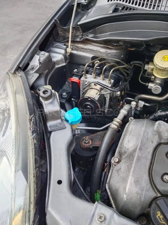 Suzuki Swift 2013 for Sale in Rawalpindi Suzuki Swift 2013 for Sale in Rawalpindi Image-13