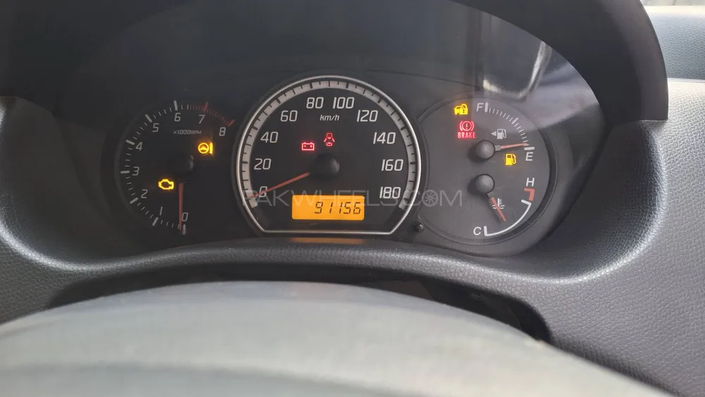 Suzuki Swift 2013 for Sale in Lahore Suzuki Swift 2013 for Sale in Lahore Image-12