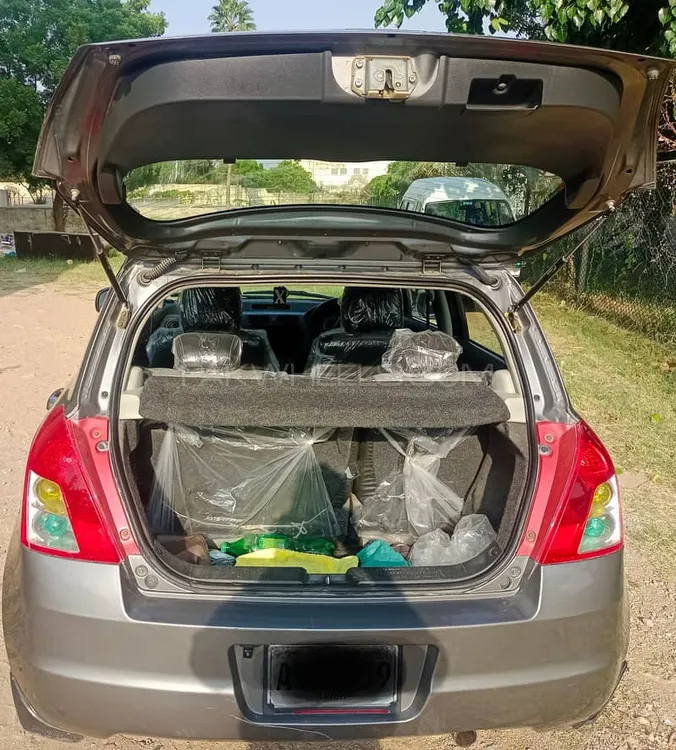 Suzuki Swift 2010 for Sale in Karachi Suzuki Swift 2010 for Sale in Karachi Image-3