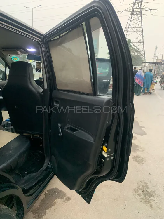 Suzuki Wagon R 2017 for Sale in Lahore Suzuki Wagon R 2017 for Sale in Lahore Image-14