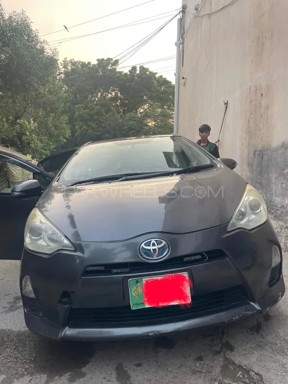 Toyota Aqua 2014 for Sale in Lahore Toyota Aqua 2014 for Sale in Lahore Image-1