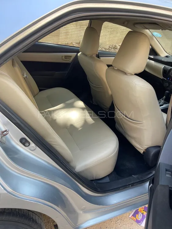 Toyota Corolla 2015 for Sale in Karachi Image-1