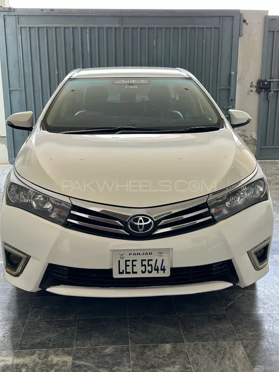 Toyota Corolla 2016 for Sale in Mandi bahauddin Toyota Corolla 2016 for Sale in Mandi bahauddin Image-1