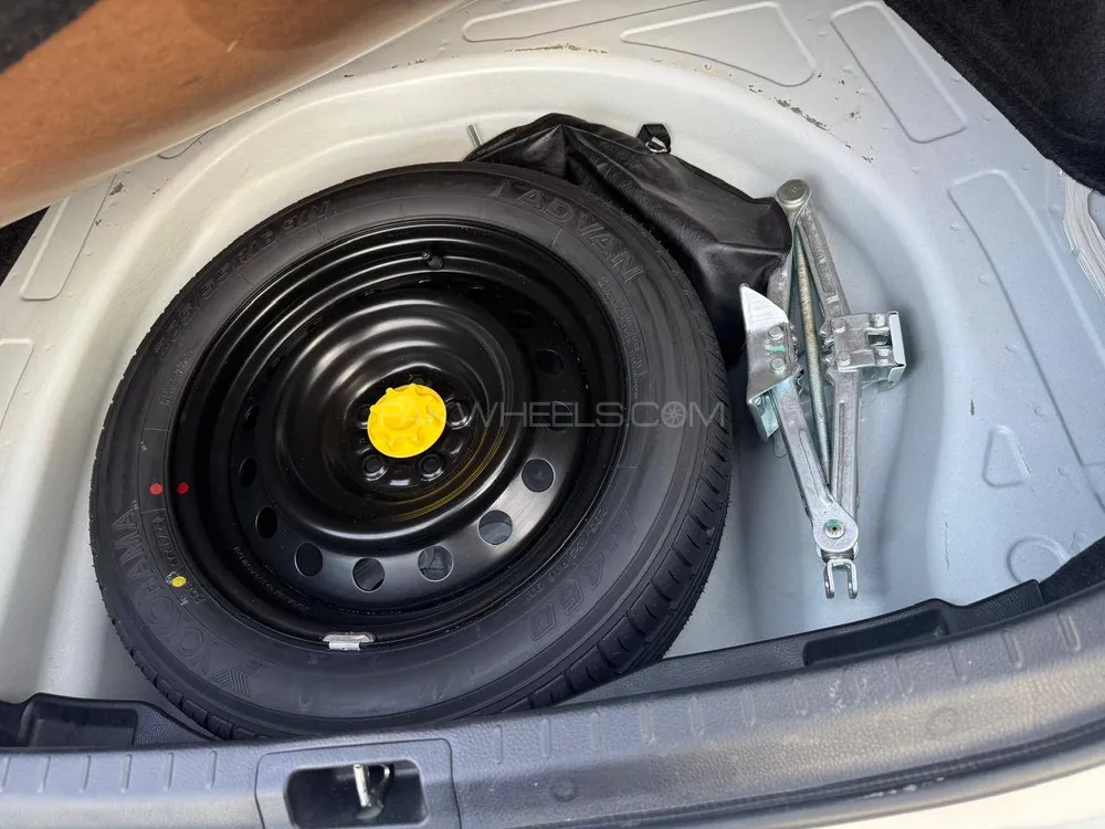 Toyota Corolla 2024 for Sale in Hyderabad Toyota Corolla 2024 for Sale in Hyderabad Image-12