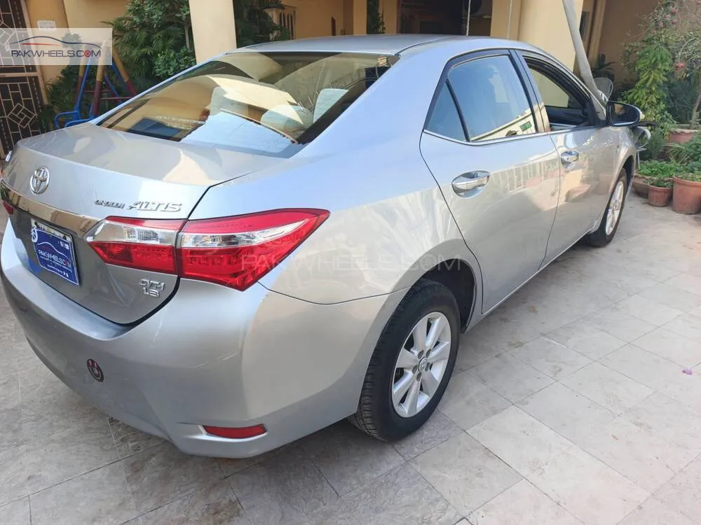 Toyota Corolla 2015 for Sale in Rawalpindi Toyota Corolla 2015 for Sale in Rawalpindi Image-5