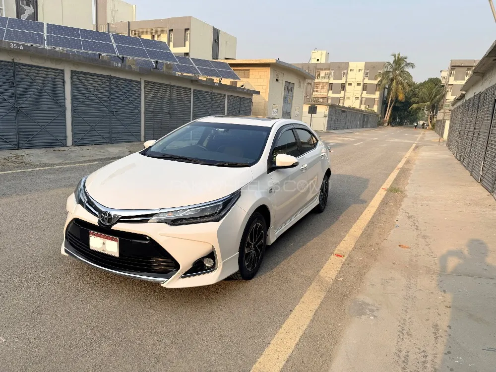Toyota Corolla 2023 for Sale in Karachi Image-1