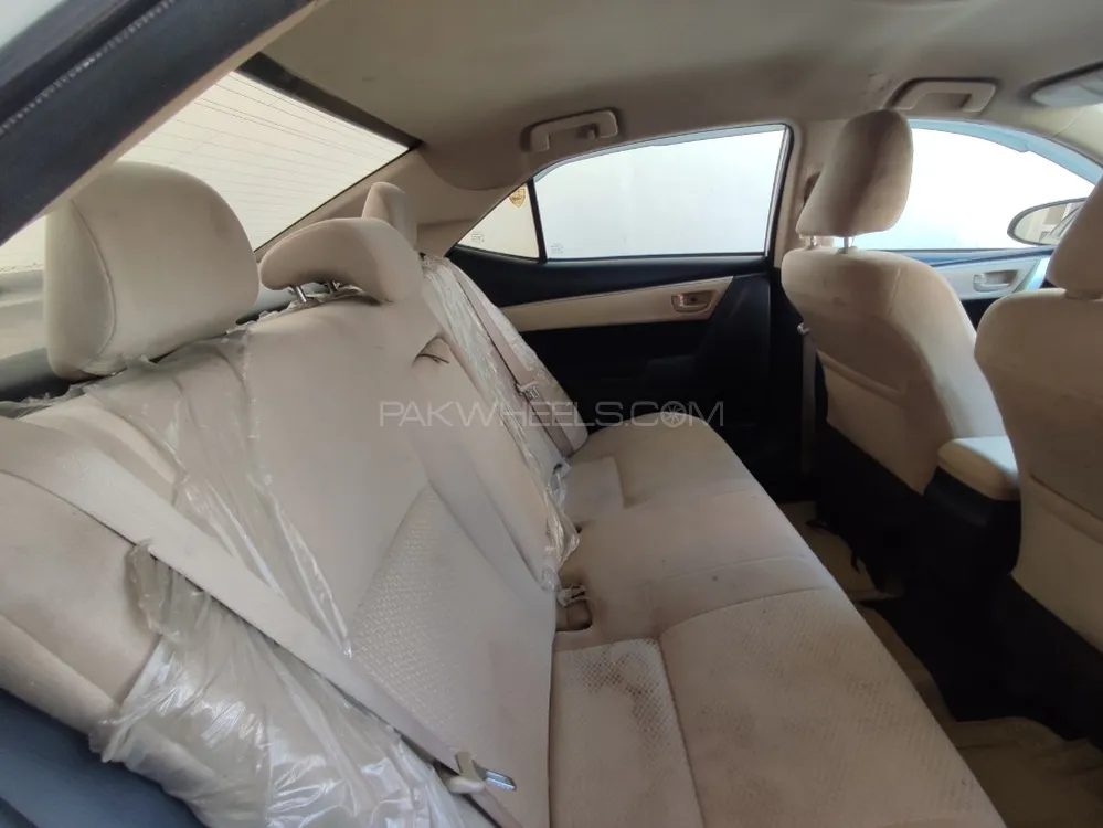 Toyota Corolla 2016 for Sale in Multan Toyota Corolla 2016 for Sale in Multan Image-7