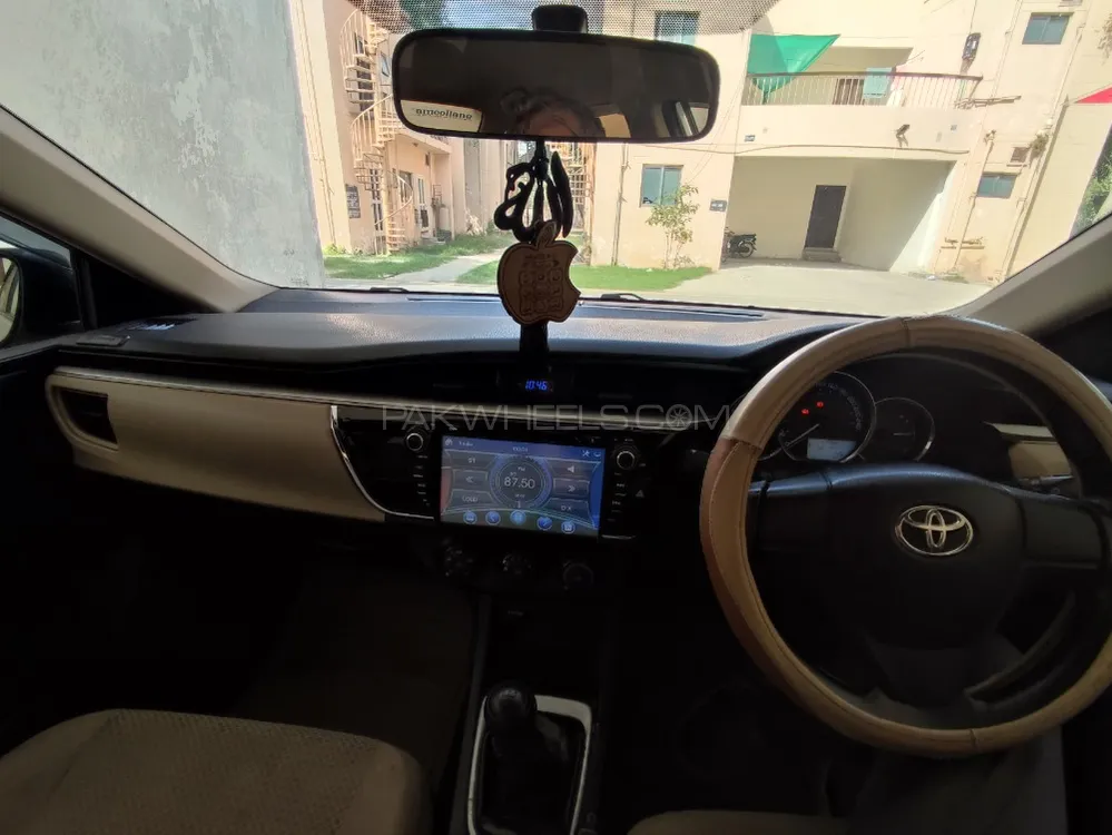 Toyota Corolla 2016 for Sale in Multan Toyota Corolla 2016 for Sale in Multan Image-5